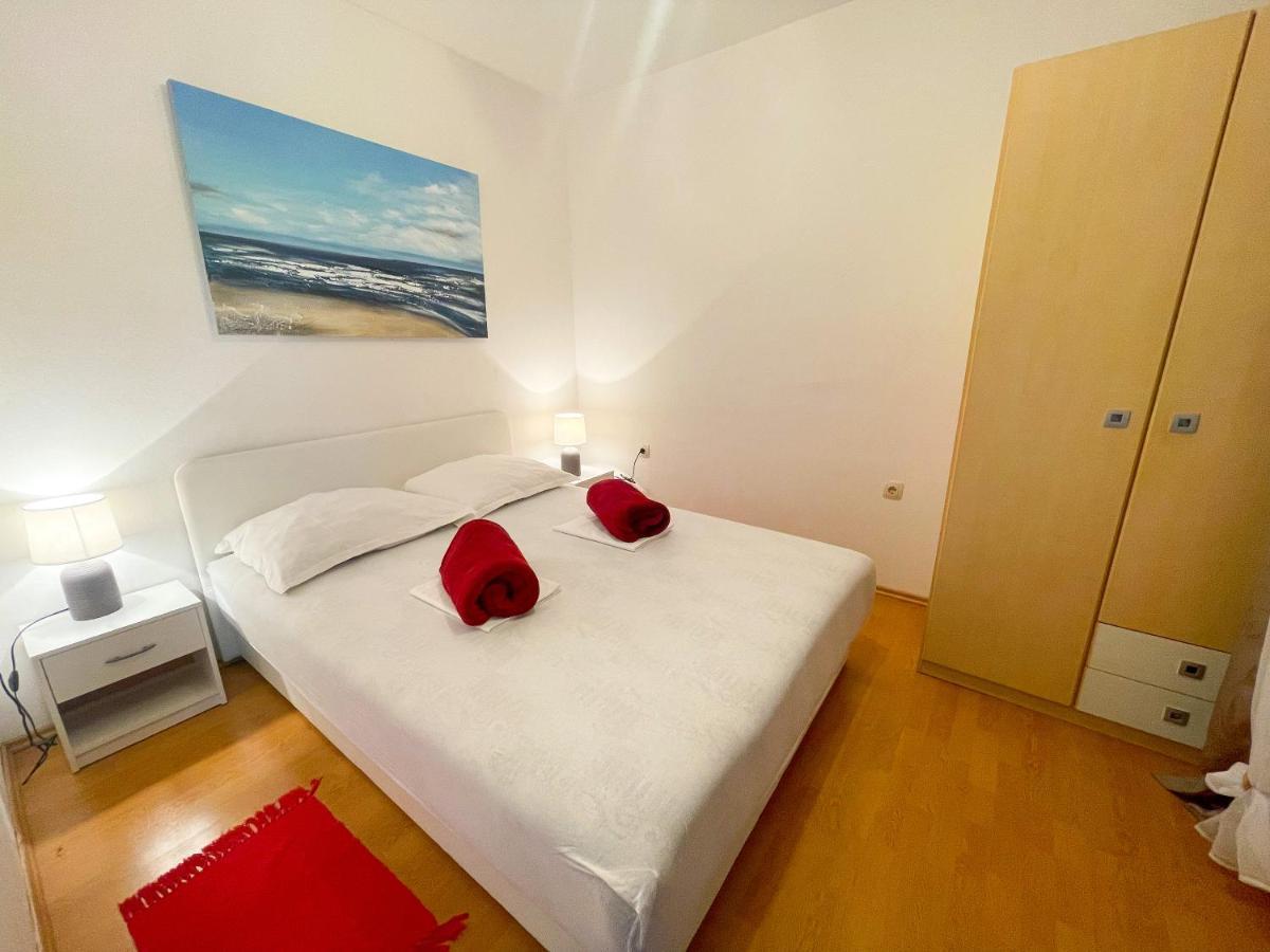Apartmani Irena Jadranovo Exteriör bild